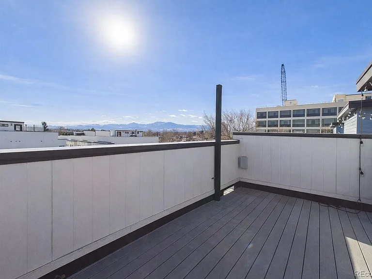 1632 Lowell Blvd #5 — Photo 36
