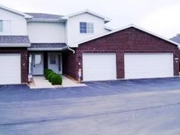 1915 Riverside Dr Unit B, Suamico, WI 54313