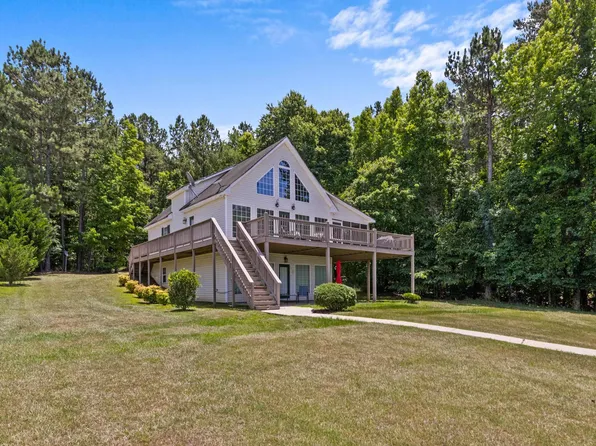 1254 Lake Crest Dr, Sparta, GA 31087