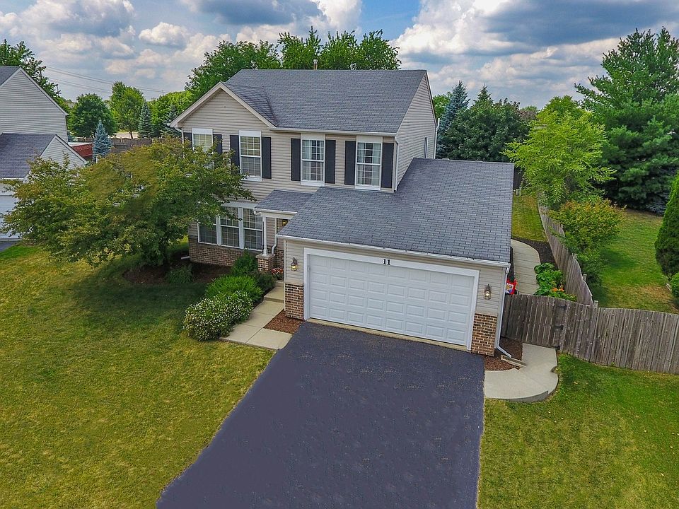 1st image of 11 Woodland Ct
