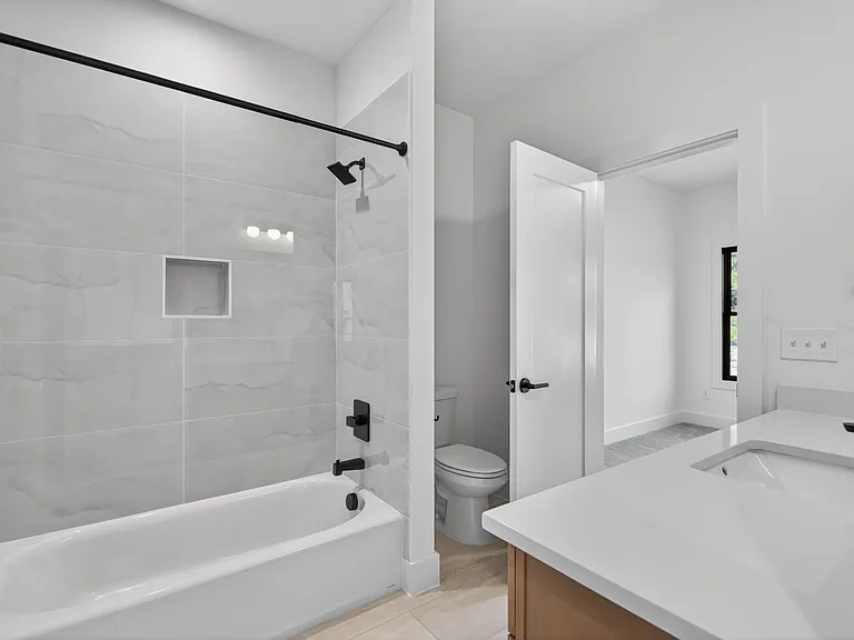 2203 Tampa Ave #A — Photo 11