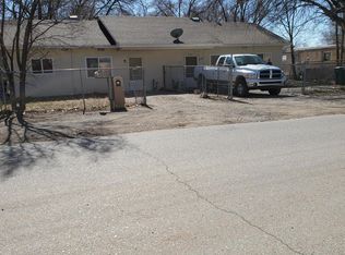 1428 Saunders Rd SW APT B, Albuquerque, NM 87105