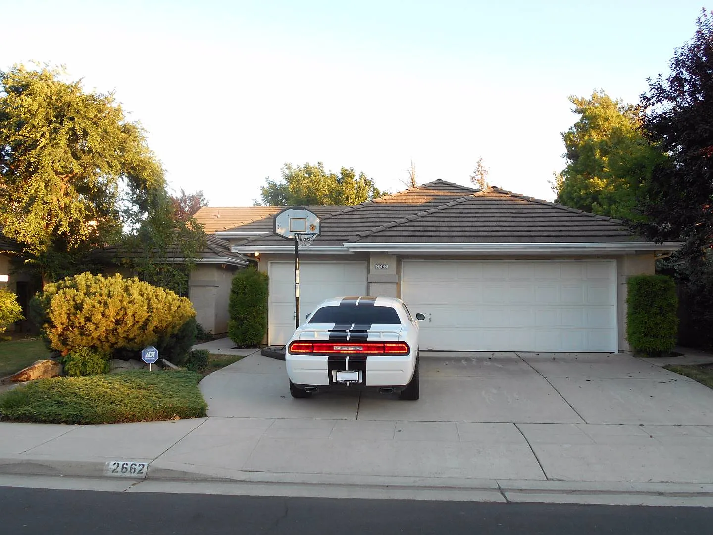 2662 Fremont Ave photo 1
