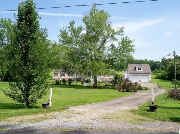 251 Taylor Dr, Blountsville, AL 35031