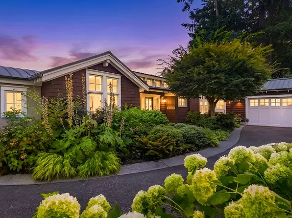 9221 SE 46th Street, Mercer Island, WA 98040