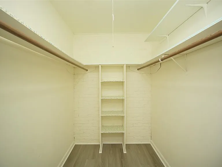2595 Marilee Ln #4 — Photo 6