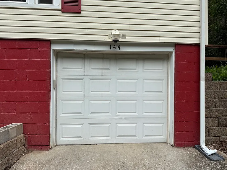 144 Belmont Rd — Photo 22