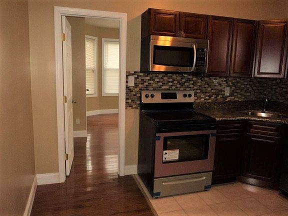 2nd image of 2217 N 18th St Floor 2