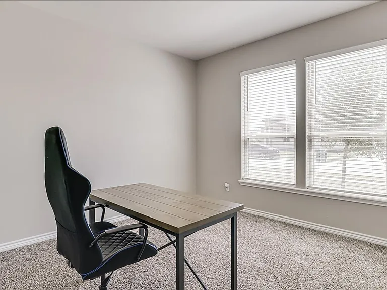 7610 Quartz Dr — Photo 28