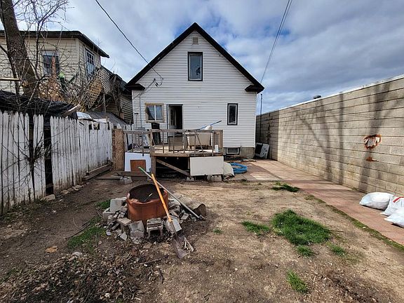 2nd image of 140 W Howard St