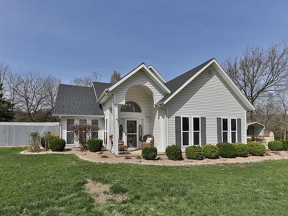 3rd image of 261 Quail Road