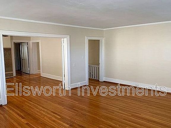 5th image of 3511 Park Blvd
