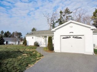 406 Simmons Rd, Middleboro, MA 02346