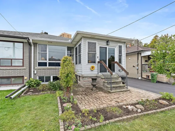 29 Heavitree Dr, Toronto, ON M3L 1K5