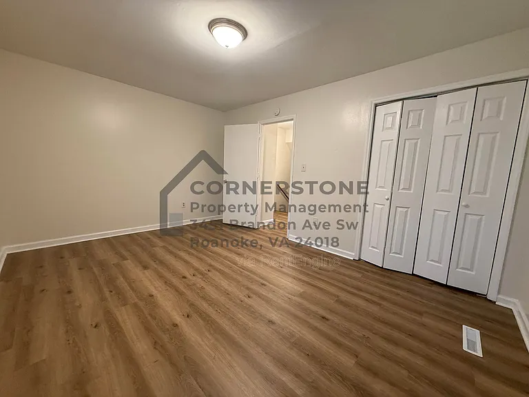 106 Lee Ave NE #3 — Photo 8