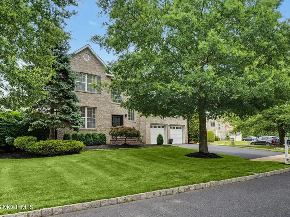 27 Goshawk Court, Morganville, NJ 07751