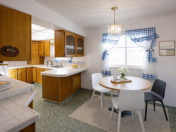 Kitchen area
