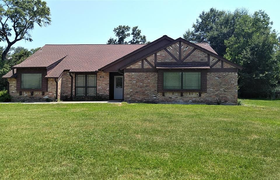 1st image of 613 Baywood Dr