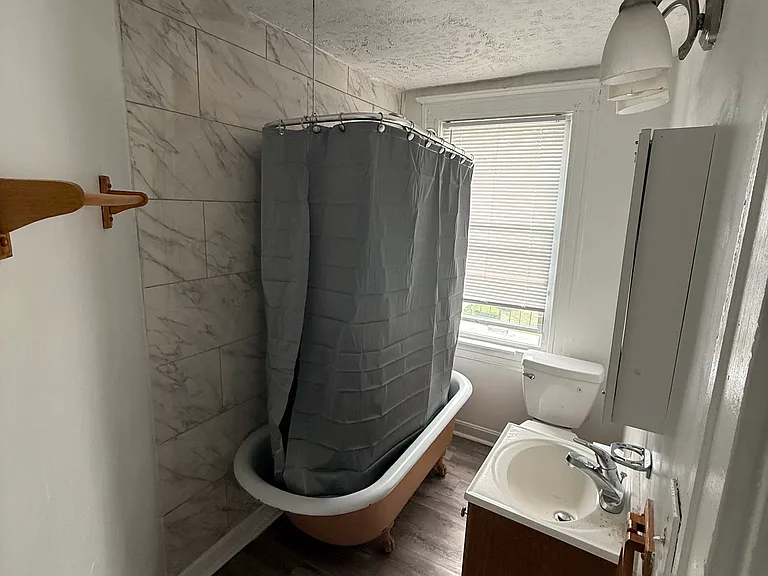3610 Woodbine Ave #2 — Photo 8