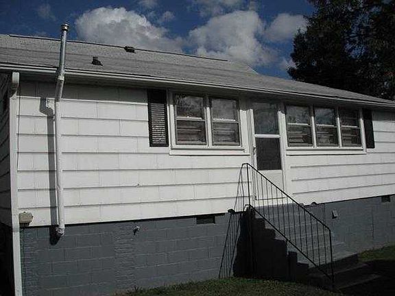 2nd image of 444 N Fairview Ave
