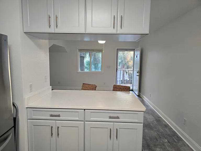 315 Bream Ave #207 — Photo 7