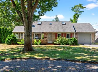 65 4th Ave, Hyannis, MA 02601