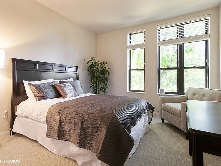 Harmonee Square Apartments — Photo 12