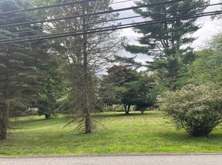 872 Old Mill Rd, Franklin Lakes, NJ 07417