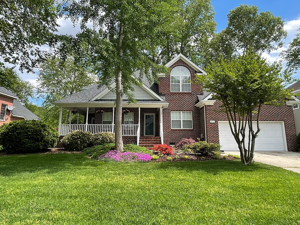 611 Denham Arch