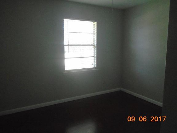 5th image of 2305 NW 47th St