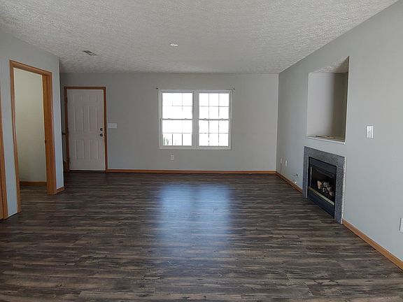 2nd image of 2717 Sparrow Hill Dr