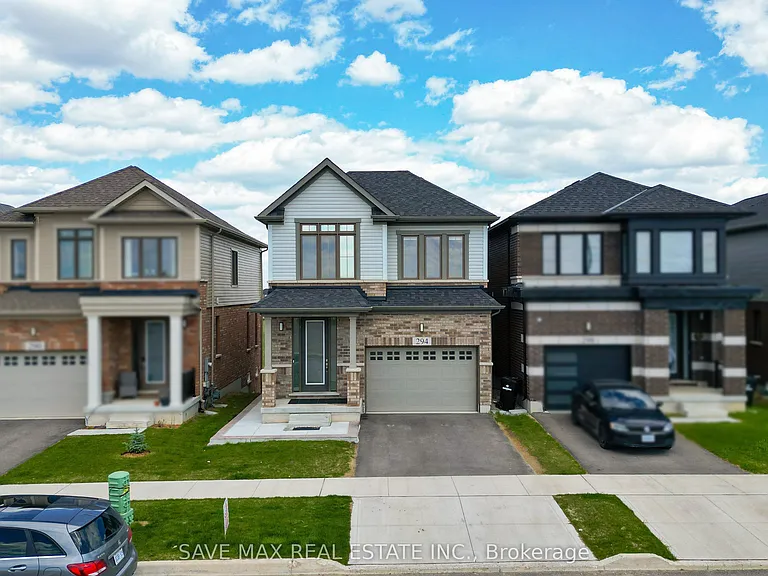 294 Newman Dr — Photo 2