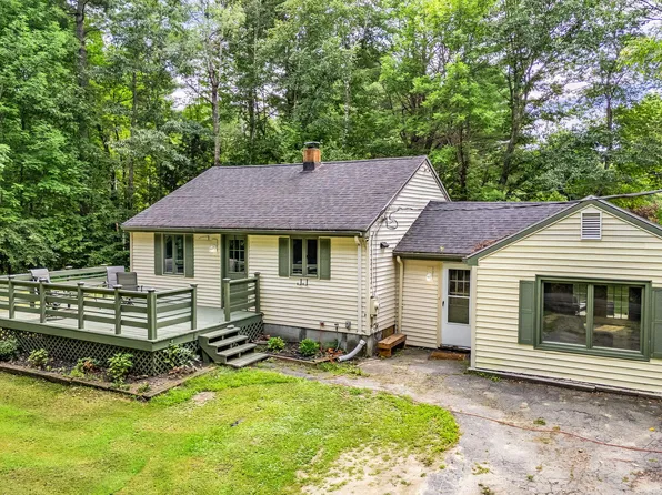 212 Annabessacook Road, Monmouth, ME 04265