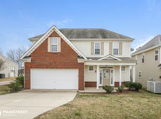 208 Haywood Ln, Clayton, NC 27527