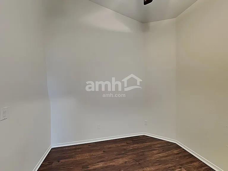 9803 E Olla Ave — Photo 11