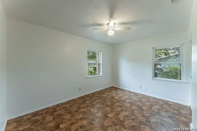 7126 Westlyn Dr — Photo 10