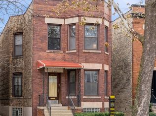 1938 W Addison St, Chicago, IL 60613
