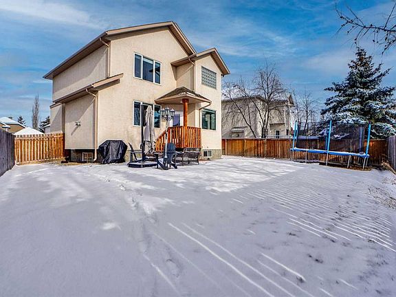 3rd image of 6 W Strathridge Way SW