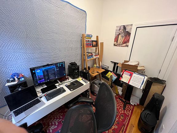 4th image of 427 Humboldt St #2A