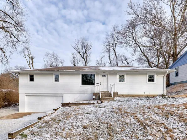 905 Robert Ave, Saint Louis, MO 63135