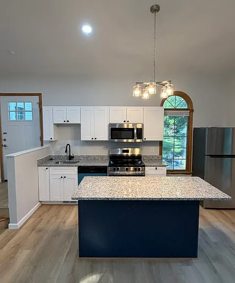 1673 Broadway St — Photo 32