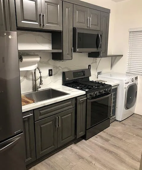 2300 Fruitvale Ave #A — Photo 4