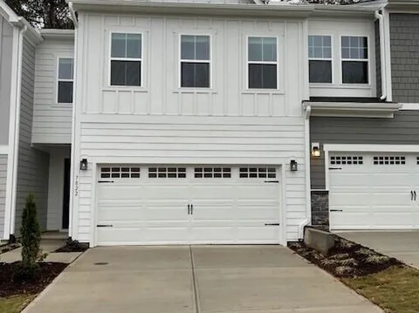 7822 Berry Crest Ave, Raleigh, NC 27617