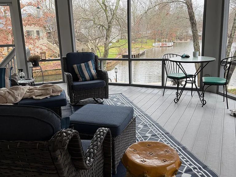 Arrowhead Dr — Photo 12