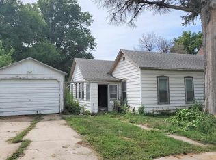 305 N Pine St, Lenox, IA 50851