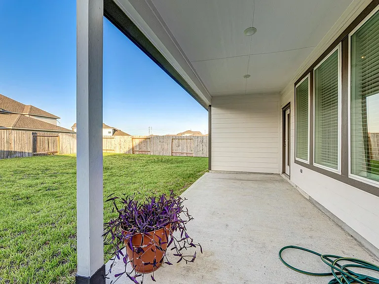 22806 Theodoli Dr — Photo 27
