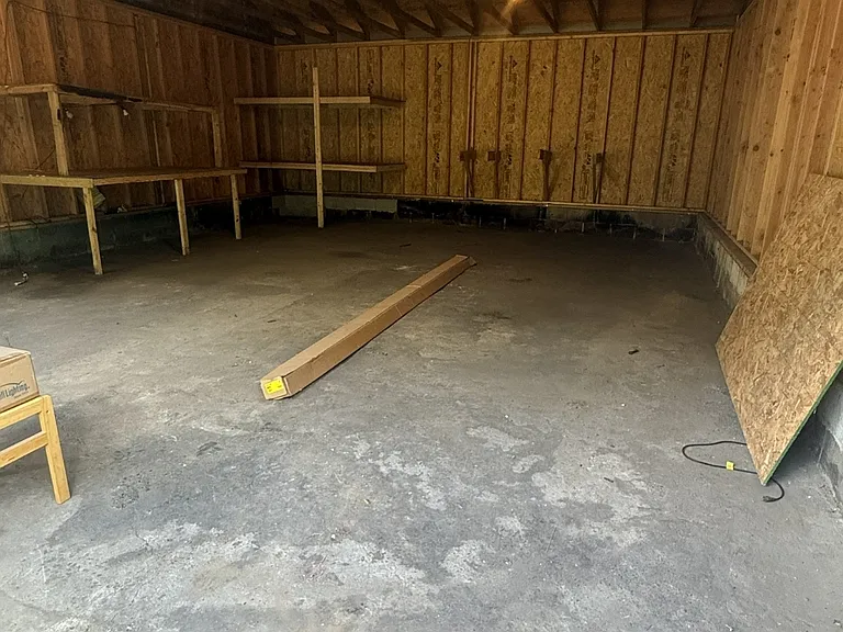 1521 Maple Ave — Photo 19