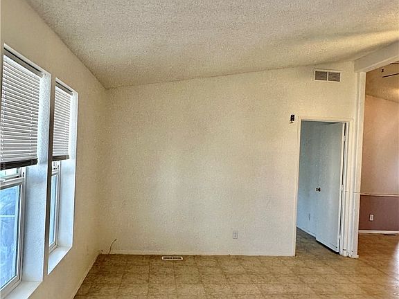 5th image of 2878 Kolob Ct