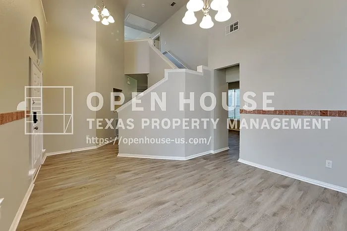 1031 Port Boliver Dr — Photo 5