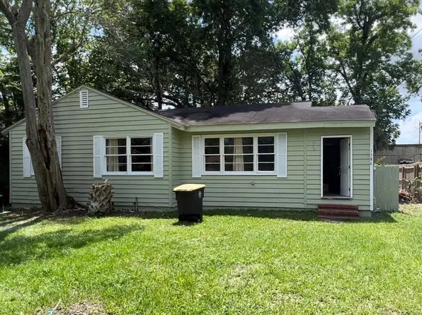 1386 Dakar St, Jacksonville, FL 32205